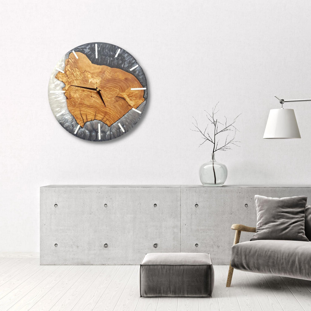 Monochrome Midnight Timepiece | Premium Handmade Wall Clocks - ArtDesigna Glass Printing Wall Art