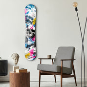 Artdesigna snowboard-themed glass wall art featuring a design inspired by snowboarding for modern home decor.
