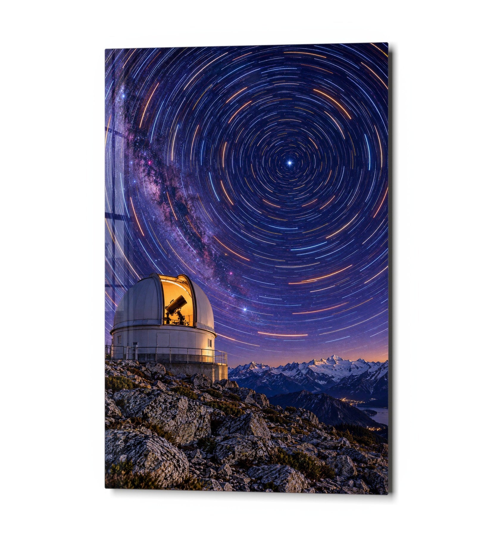 Glass wall art featuring domes and star circles in glass by Artdesigna, with intricate designs and a modern aesthetic.